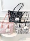 Large capacity tote bag