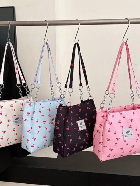 Large capacity tote bag